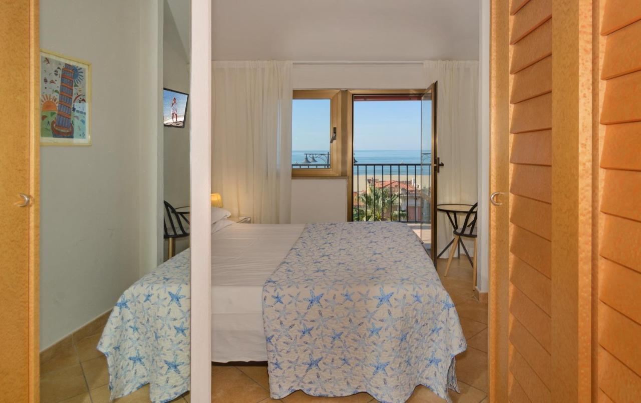 Hotel Bella Riviera Lungomare Viareggio Ngoại thất bức ảnh