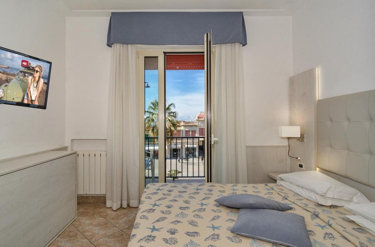 Hotel Bella Riviera Lungomare Viareggio Ngoại thất bức ảnh